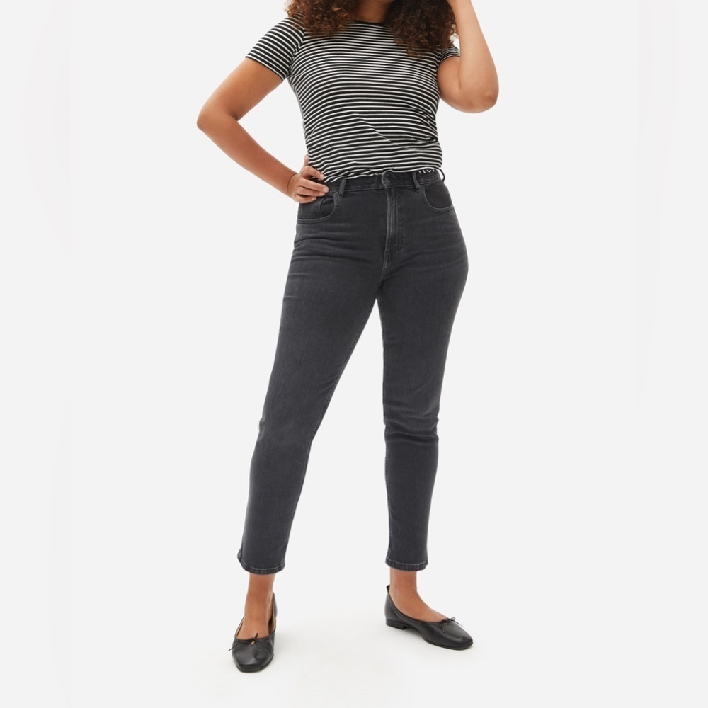 Everlane The Curvy Cheeky Straight Jean - Picture 1 of 8